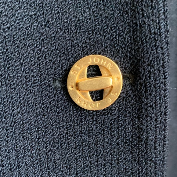 ST. JOHN COLLECTION Santana Knit Navy Blazer Sz 10 with matching skirt - Picture 2 of 15